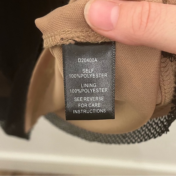 Aakaa Dress - Picture 2 of 8